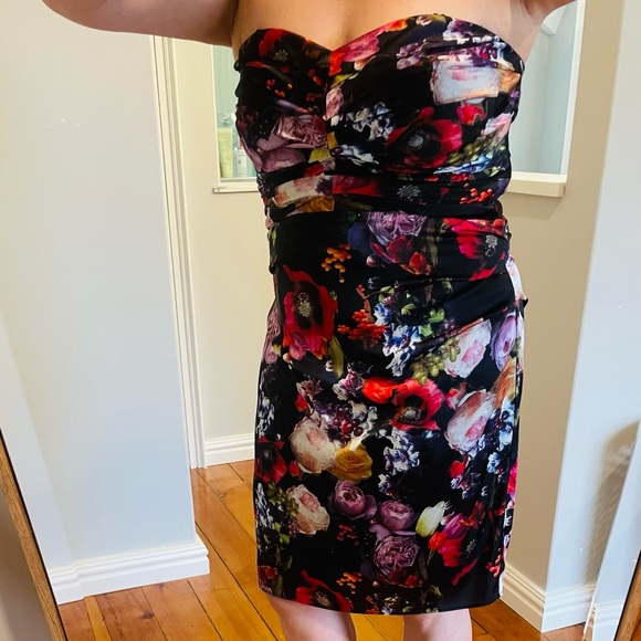 Le Chateau Size XL - Picture 1 of 7